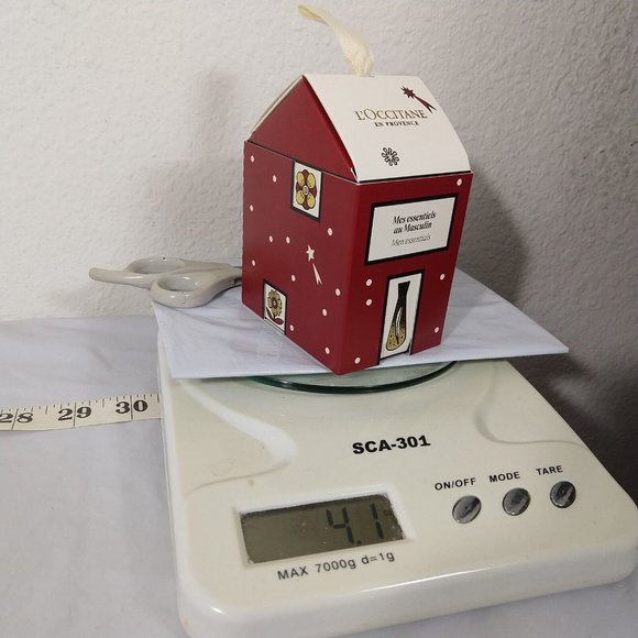 L'Occitane Men's 3 Pieces Cade Gift Set Ornament NIB - Picture 5 of 5